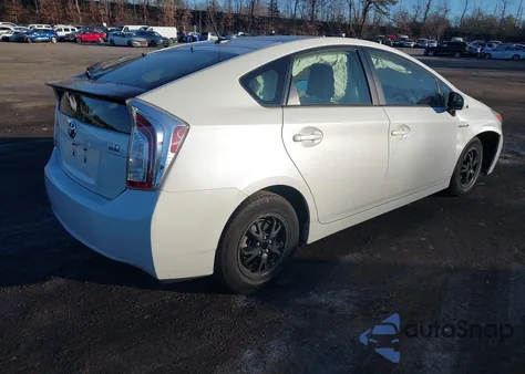 2015 Toyota Prius Four z USA, uszkodzony, nr VIN JTDKN3DU9F1895841